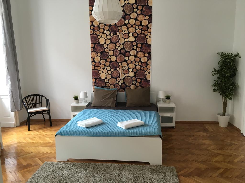Apartment Budget Apartment By Hi5-Rakoczi 24